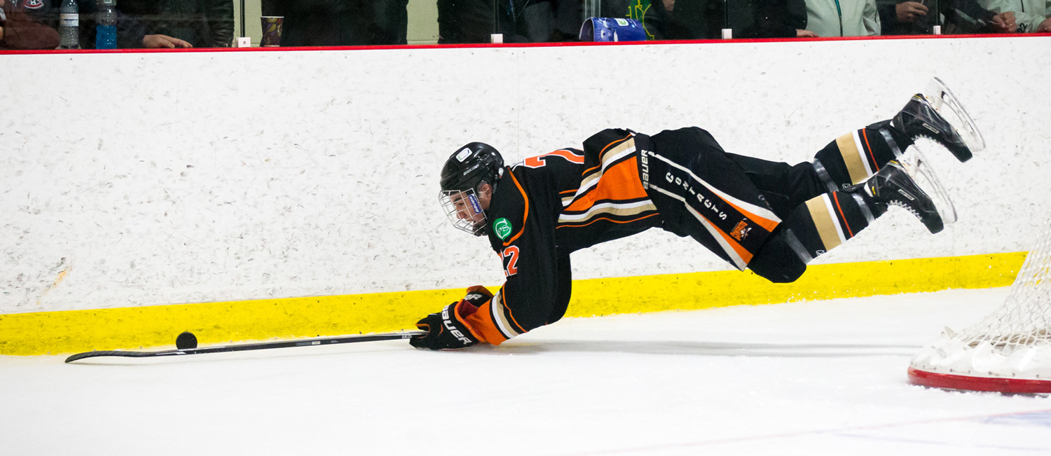 Saskatoon Contacts vs The Winnipeg Wild at the Telus Cup West Regional Tournament Final at Rod Hamm Memorial Arena.